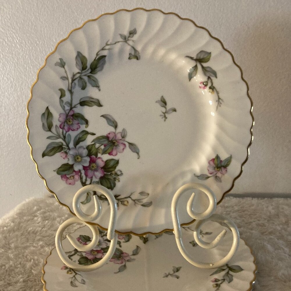 Syracuse (USA) "Apple Blossoms" 8-1/8" Salad Plates (2)
